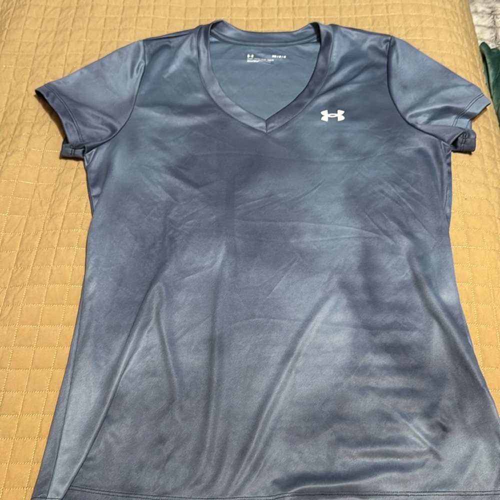 Under Armour Women’s T-Shirt Loose Fit Size- M